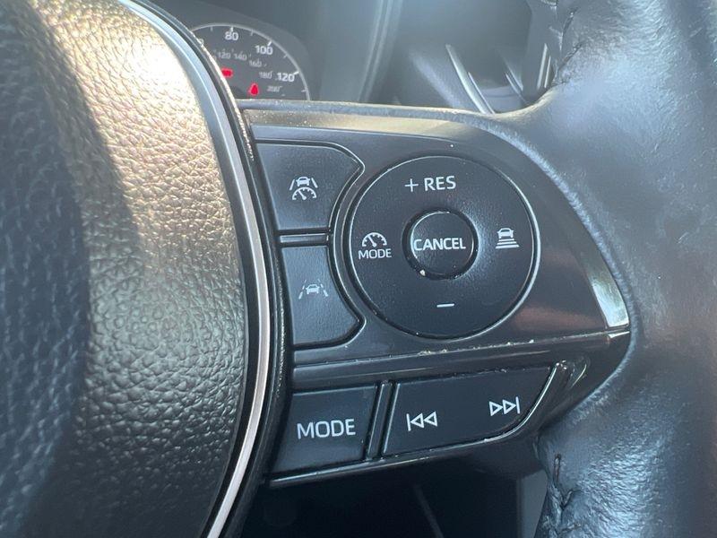 Toyota Corolla Cross LE 2WD (Natl) 2024