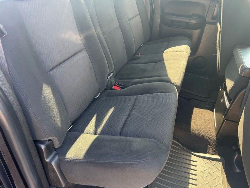 Chevrolet Silverado 1500 4WD Ext Cab 143.5" LT 2013