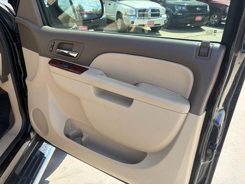 Chevrolet Silverado 1500 4WD Crew Cab 143.5" LTZ 2013