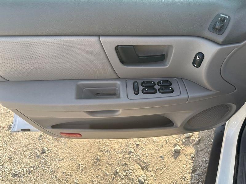 Ford Taurus 4dr Sdn SE 2005