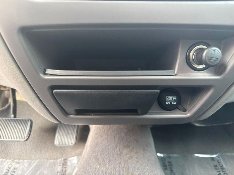 Ford Taurus 4dr Sdn SE 2005