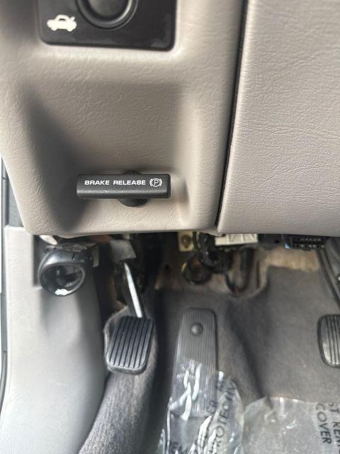 Ford Taurus 4dr Sdn SE 2005