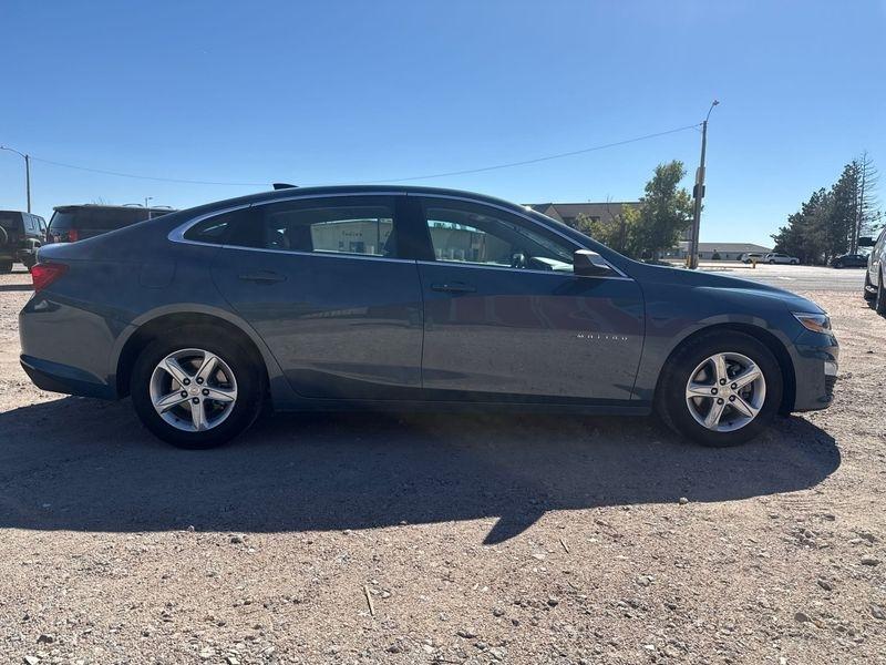 Chevrolet Malibu 4dr Sdn LS w/1FL 2024