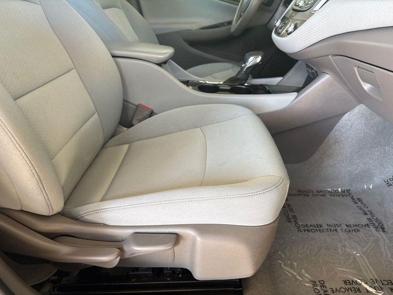 Chevrolet Malibu 4dr Sdn LS w/1FL 2024