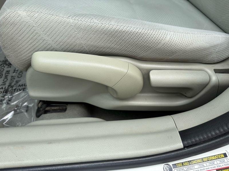 Honda Civic Sdn 4dr Auto LX 2012