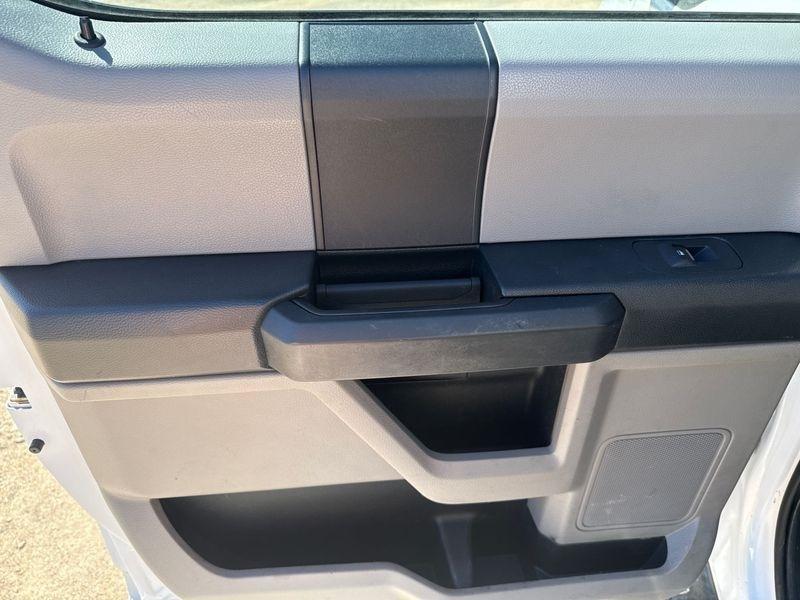 Ford F-150 4WD SuperCrew 157" Lariat w/HD Payload Pkg 2015