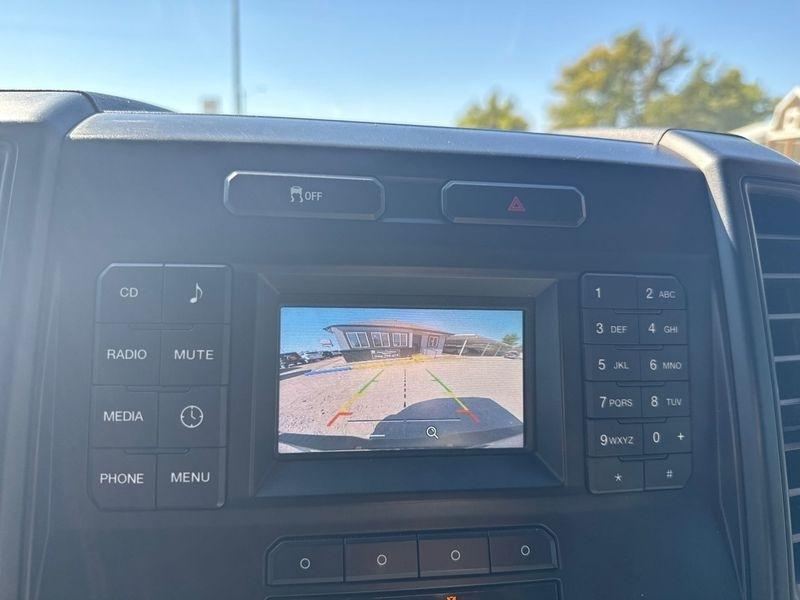 Ford F-150 4WD SuperCrew 157" Lariat w/HD Payload Pkg 2015