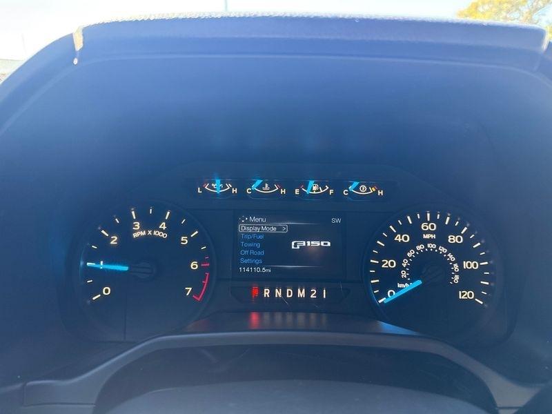 Ford F-150 4WD SuperCrew 157" Lariat w/HD Payload Pkg 2015