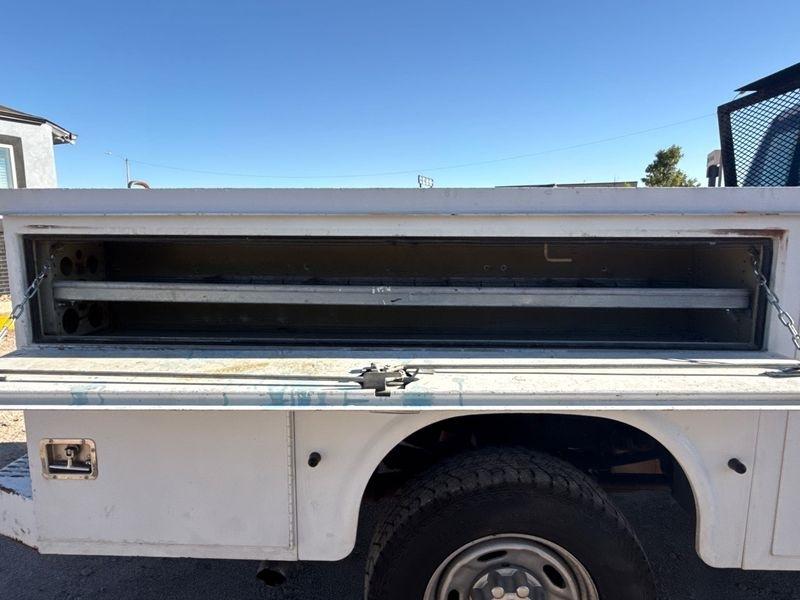 Ford Super Duty F-350 SRW Lariat 4WD SuperCab 168" WB 60" CA 2017