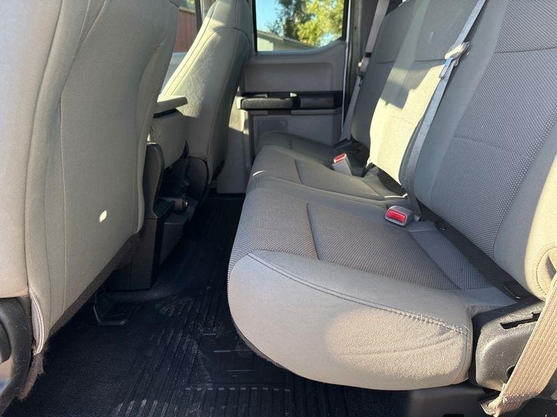 Ford Super Duty F-350 SRW Lariat 4WD SuperCab 168" WB 60" CA 2017