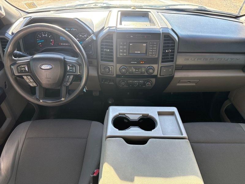Ford Super Duty F-350 SRW Lariat 4WD SuperCab 168" WB 60" CA 2017