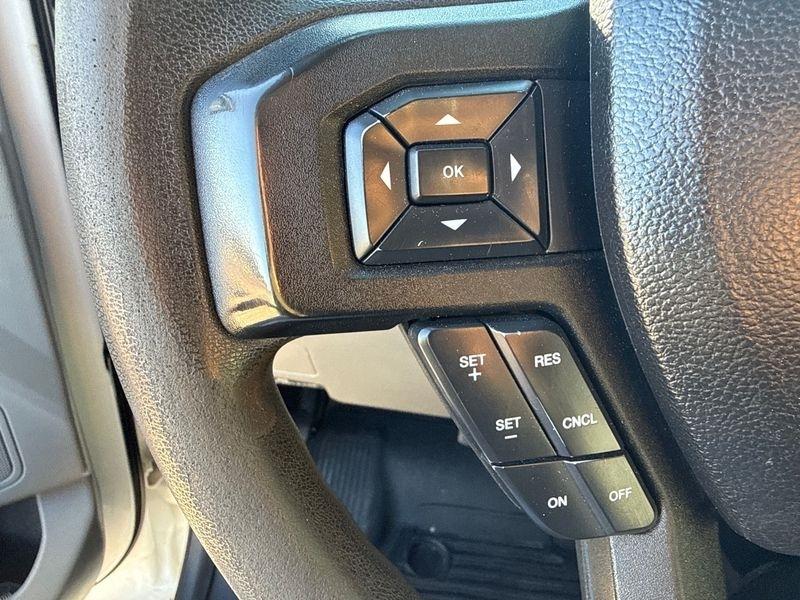 Ford Super Duty F-350 SRW Lariat 4WD SuperCab 168" WB 60" CA 2017