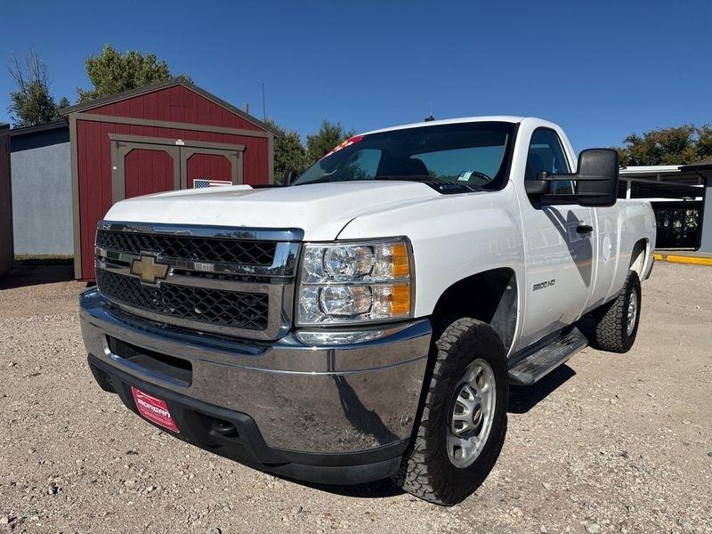 Chevrolet Silverado 2500HD 4WD Reg Cab 133.7" Work Truck 2011