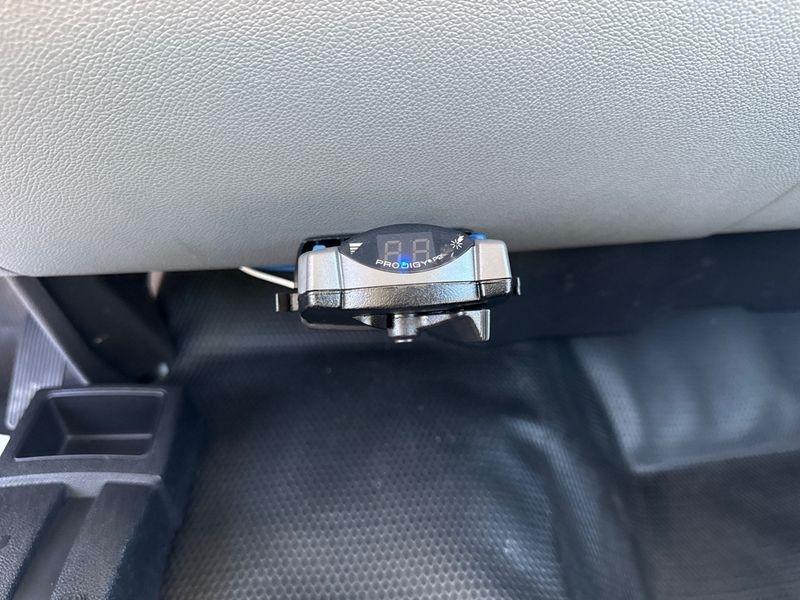 Chevrolet Silverado 2500HD 4WD Reg Cab 133.7" Work Truck 2011
