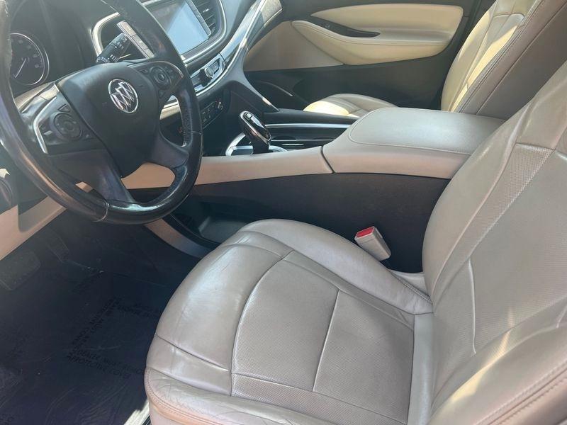 Buick Enclave AWD 4dr Essence 2018