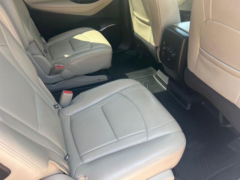 Buick Enclave AWD 4dr Essence 2018