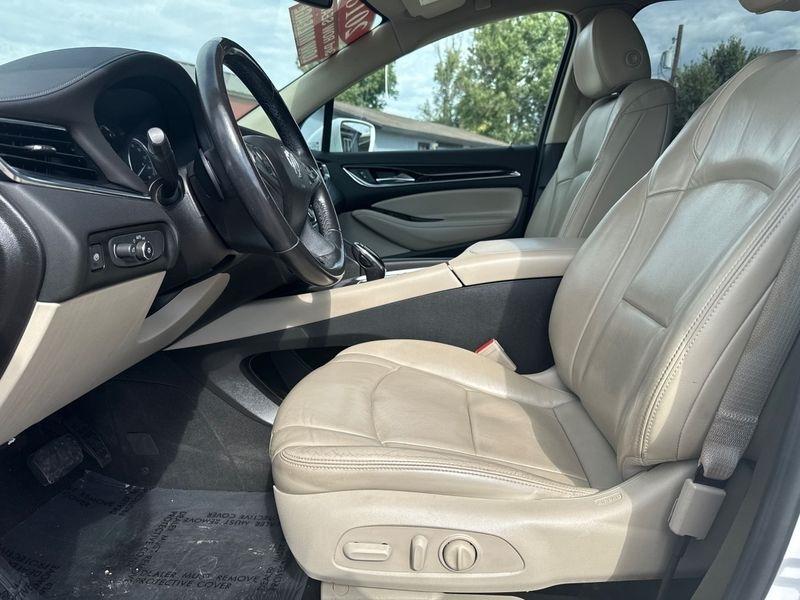Buick Enclave AWD 4dr Essence 2018