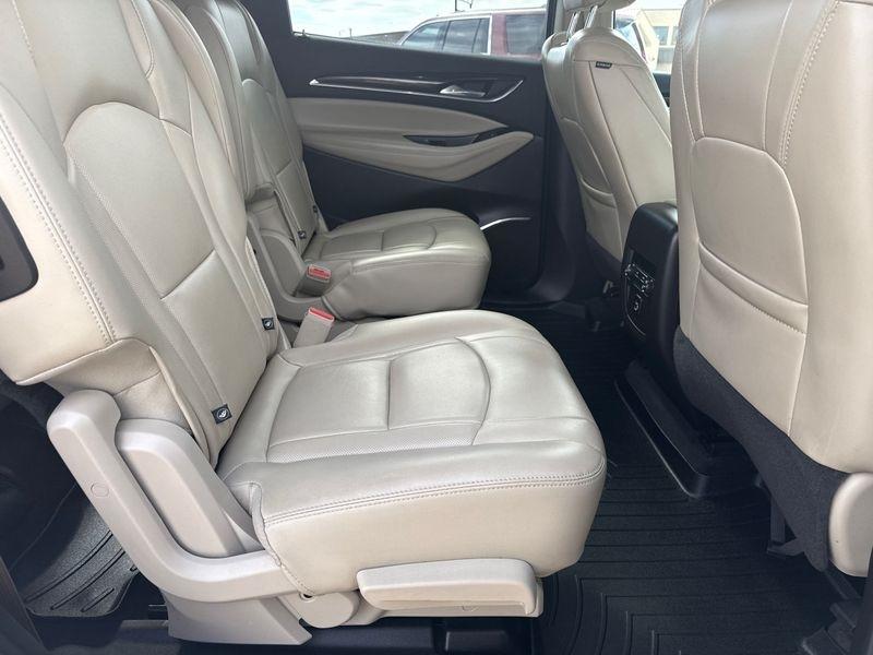Buick Enclave AWD 4dr Essence 2018