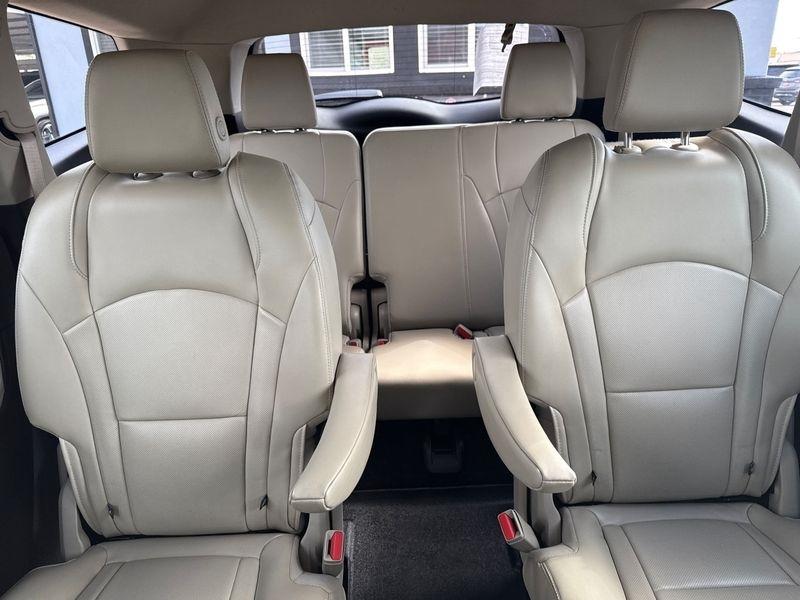 Buick Enclave AWD 4dr Essence 2018