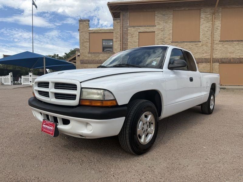 Dodge Dakota Club Cab 131" WB Sport 2001