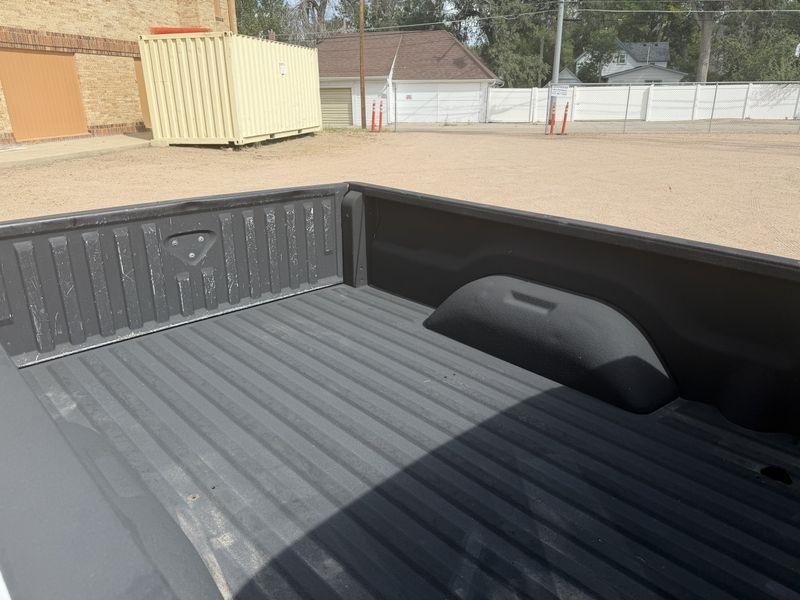 Dodge Dakota Club Cab 131" WB Sport 2001