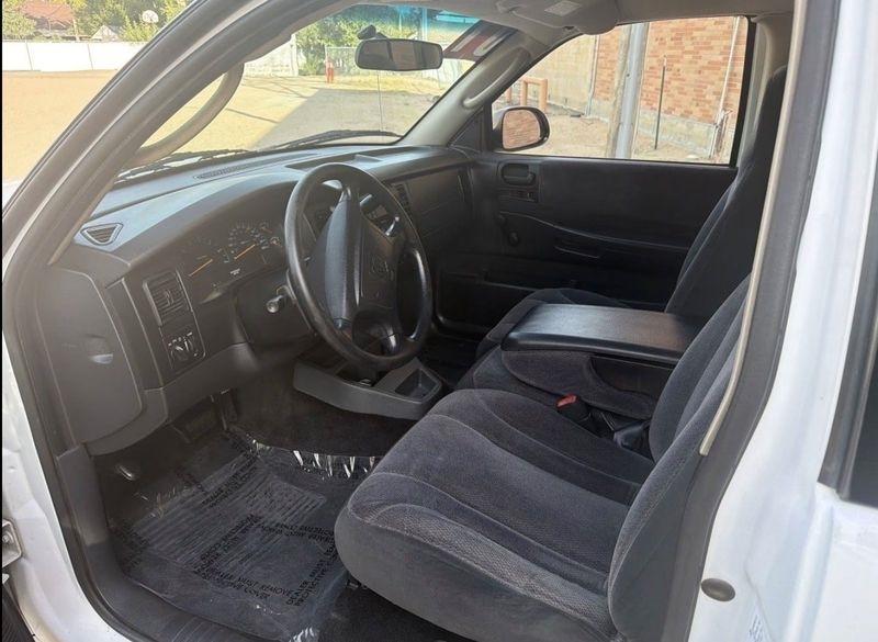 Dodge Dakota Club Cab 131" WB Sport 2001