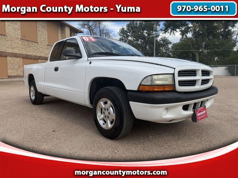 Dodge Dakota Club Cab 131" WB Sport 2001