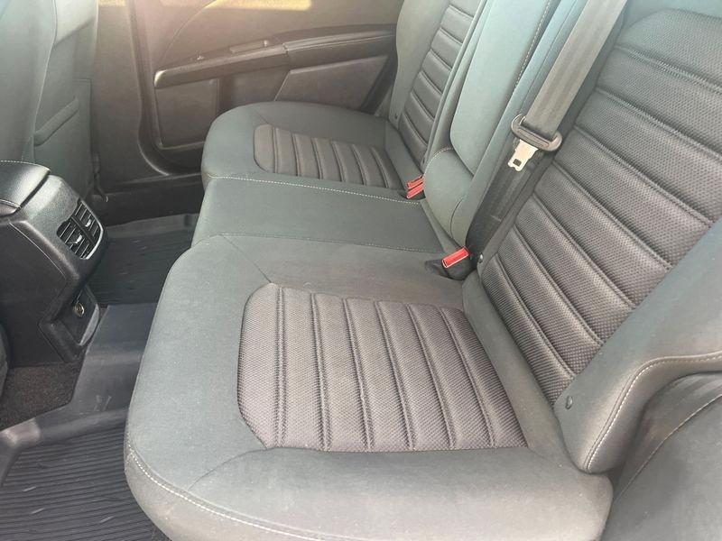Ford Fusion SE FWD 2019