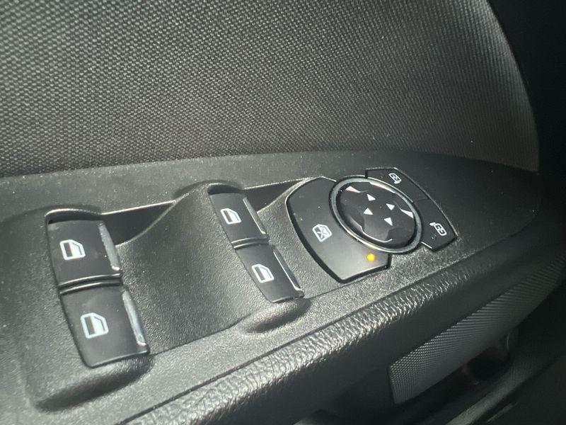 Ford Fusion SE FWD 2019