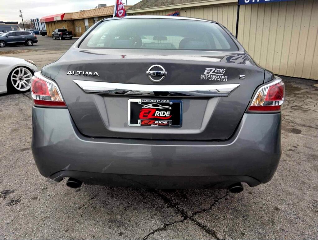 Nissan Altima  2015