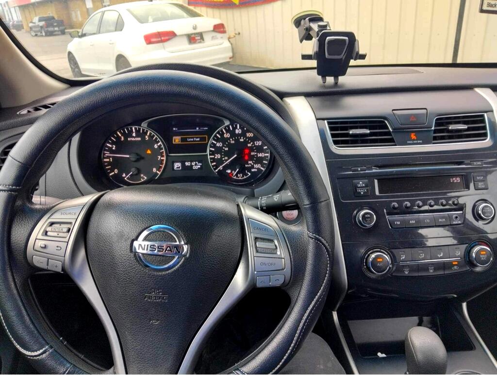 Nissan Altima  2015