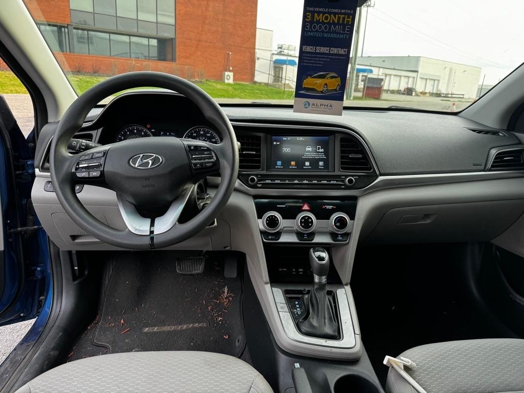 Hyundai Elantra  2019