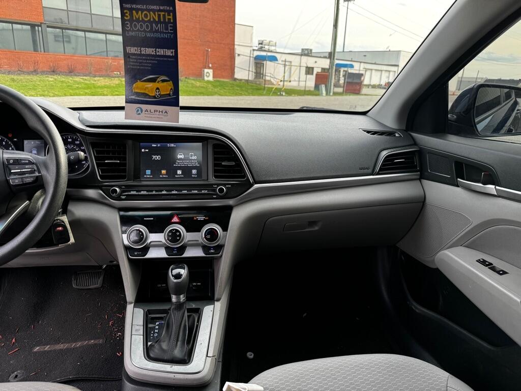 Hyundai Elantra  2019