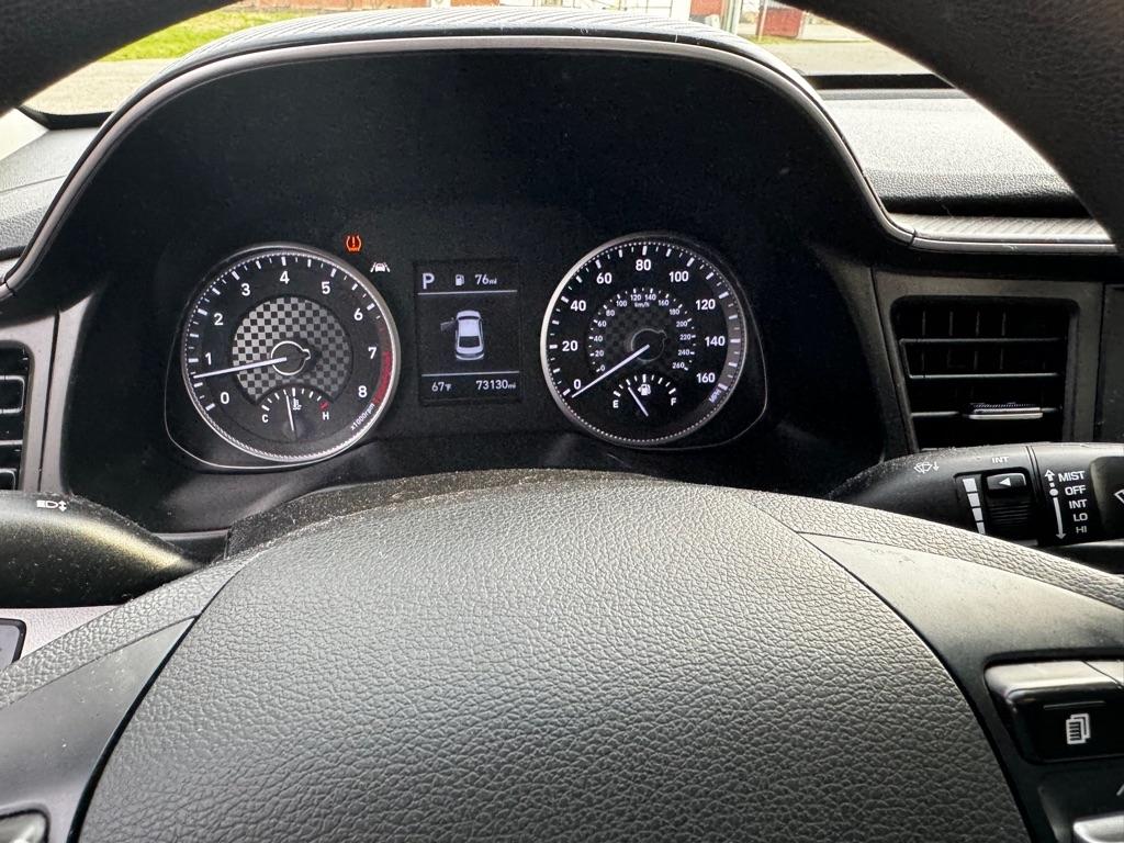 Hyundai Elantra  2019