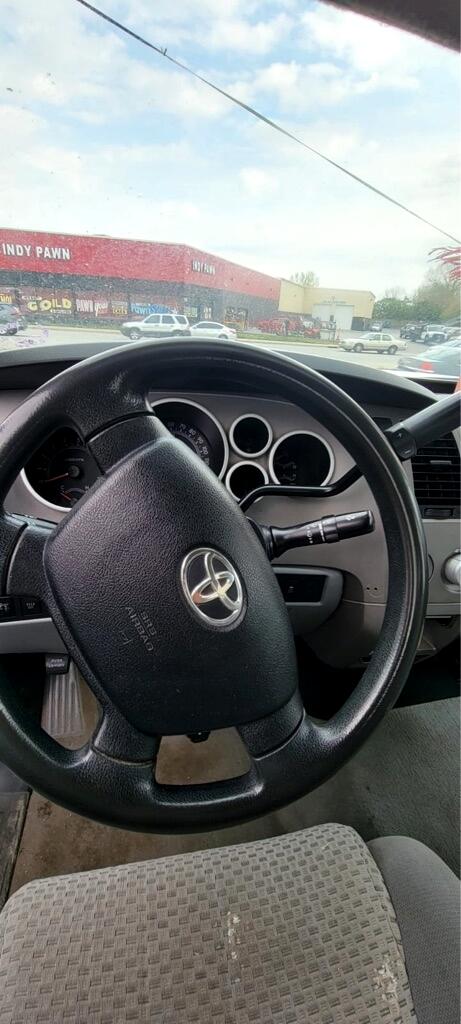 Toyota Tundra  2010