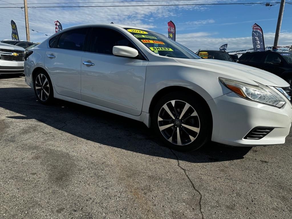 Nissan Altima  2017