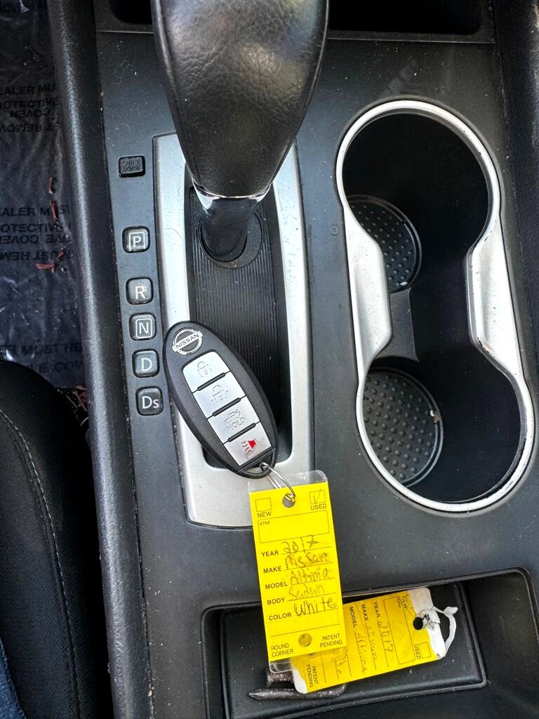 Nissan Altima  2017