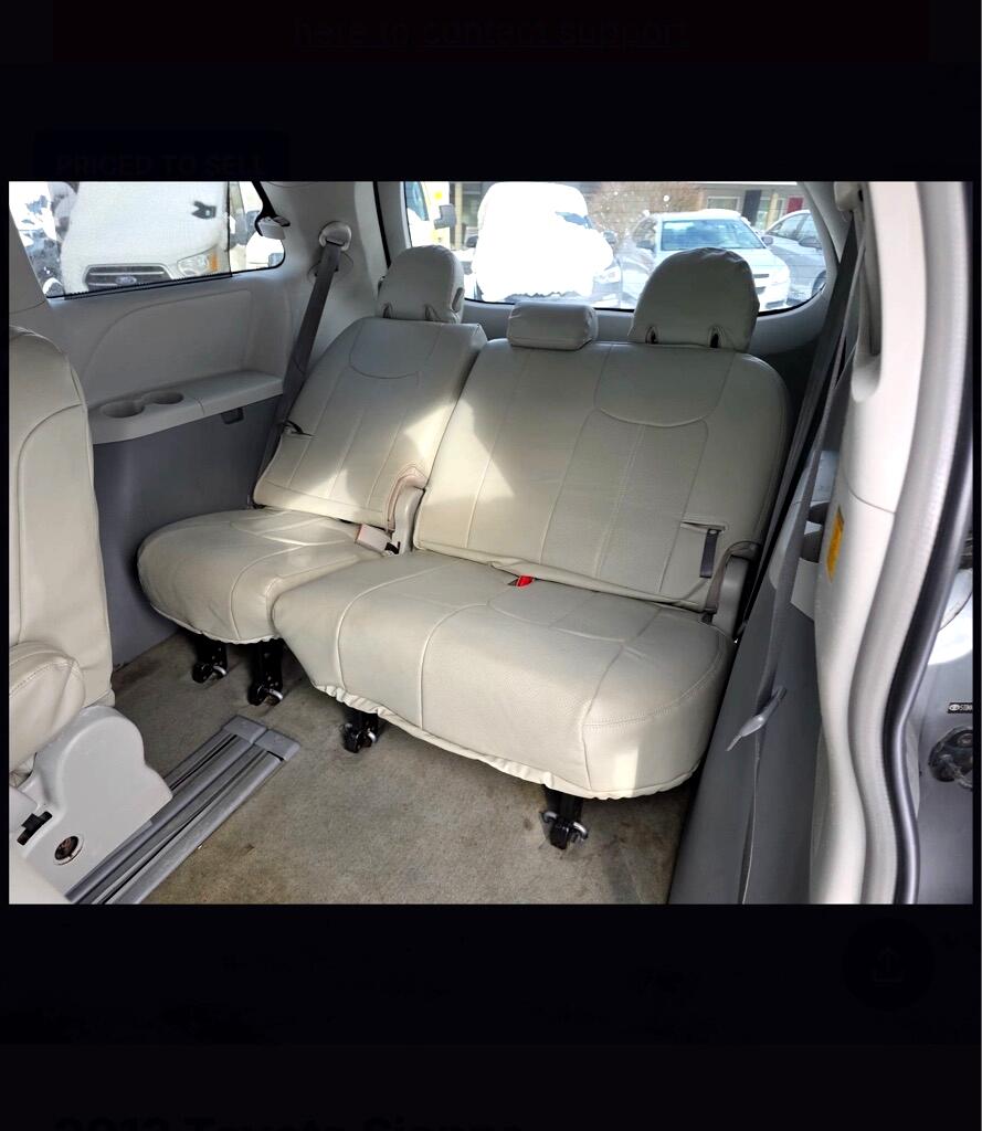 Toyota Sienna  2013