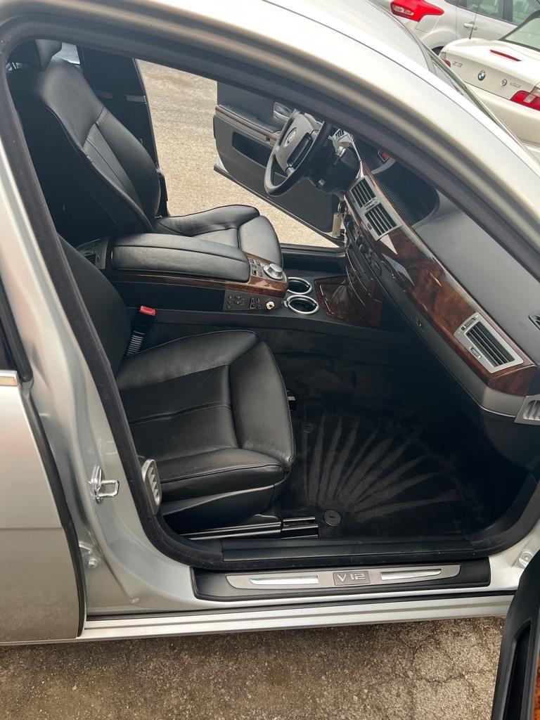 BMW 7-Series  2004
