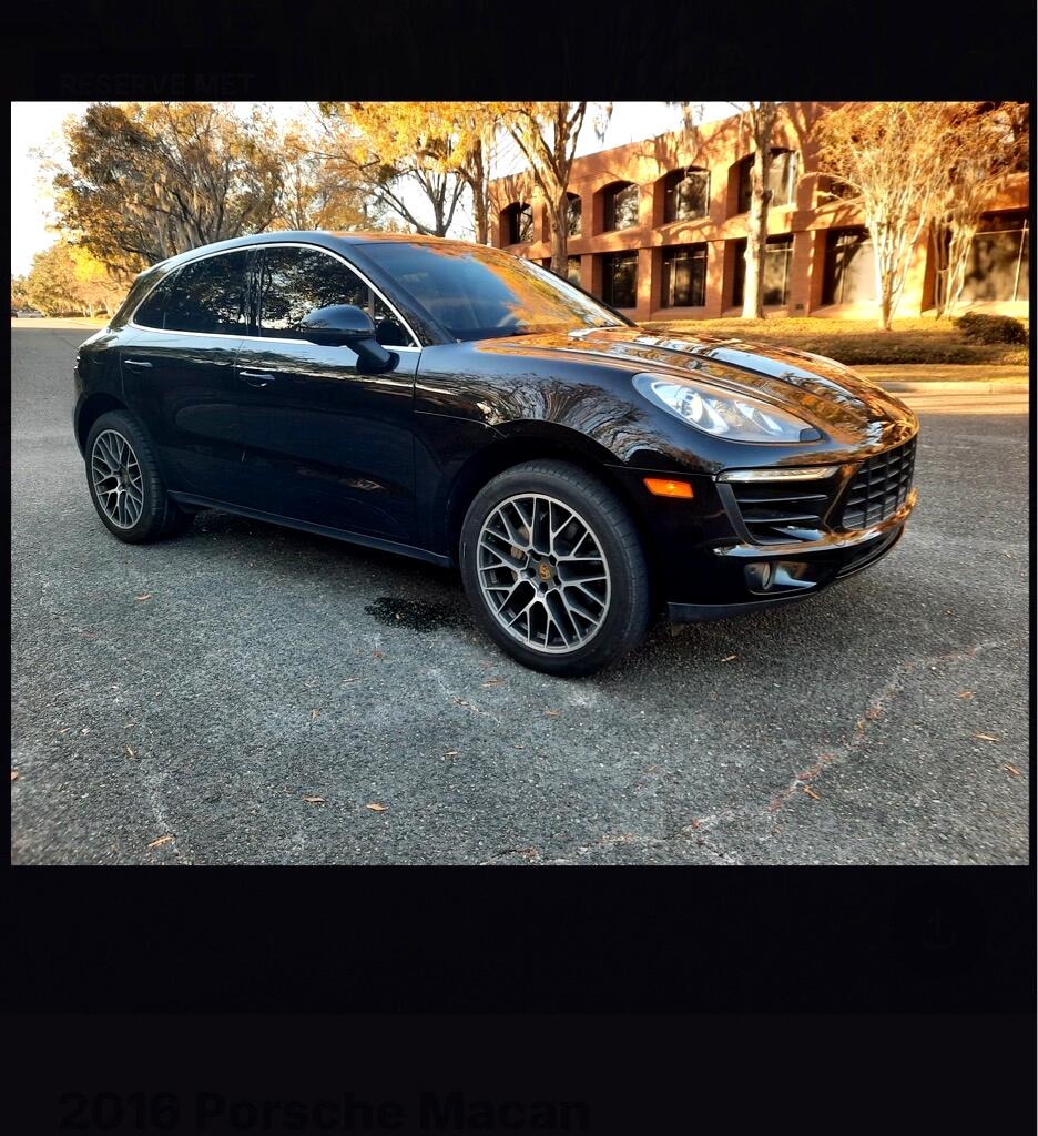 Porsche Macan  2016