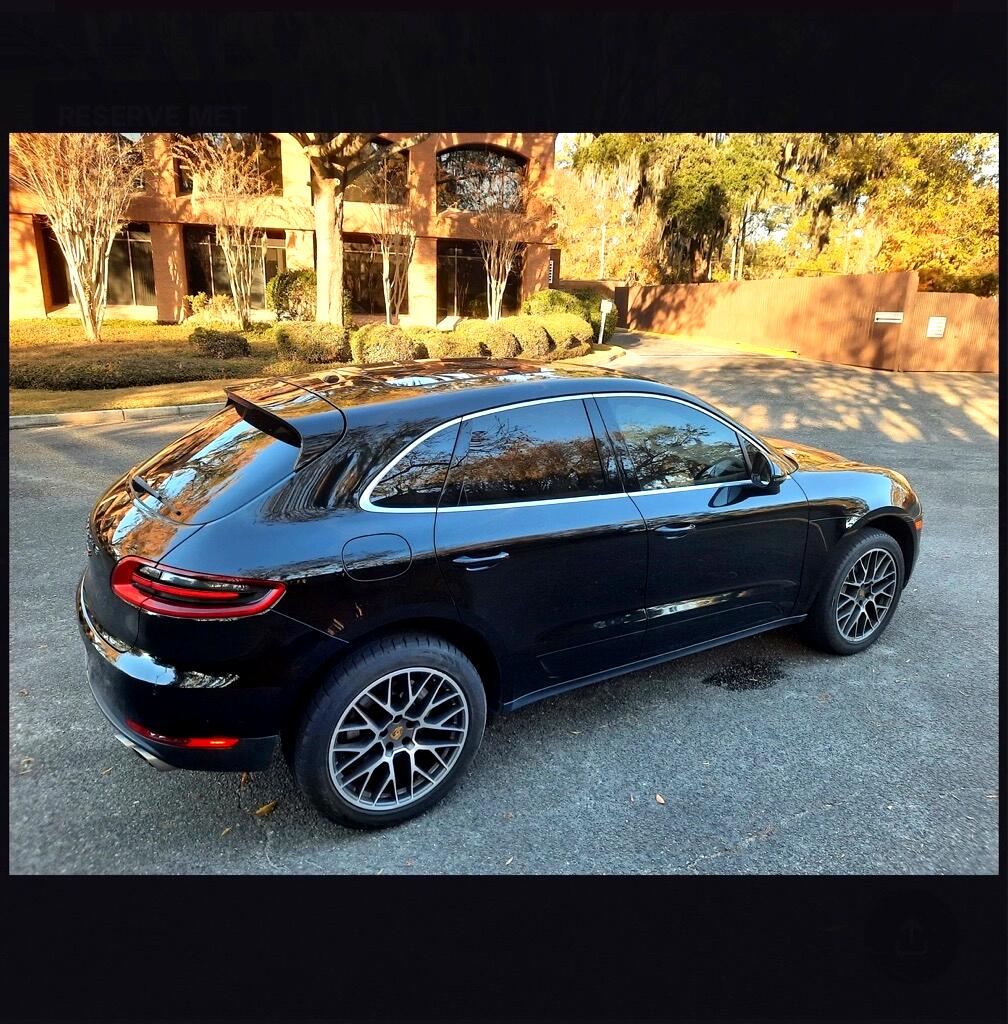 Porsche Macan  2016