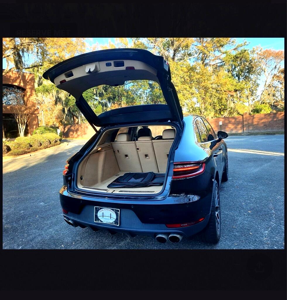 Porsche Macan  2016