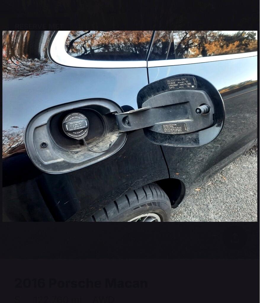 Porsche Macan  2016