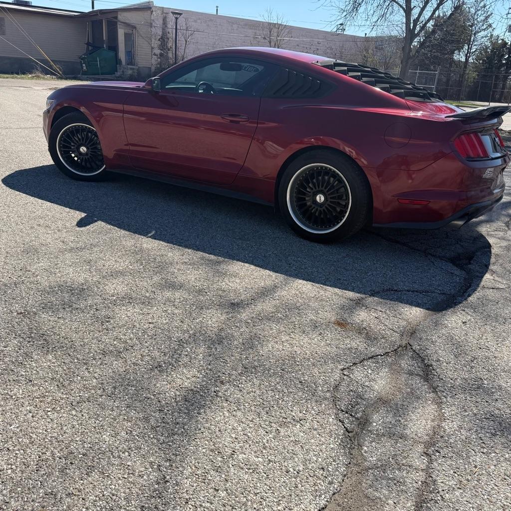 Ford Mustang EcoBoost Coupe 2017