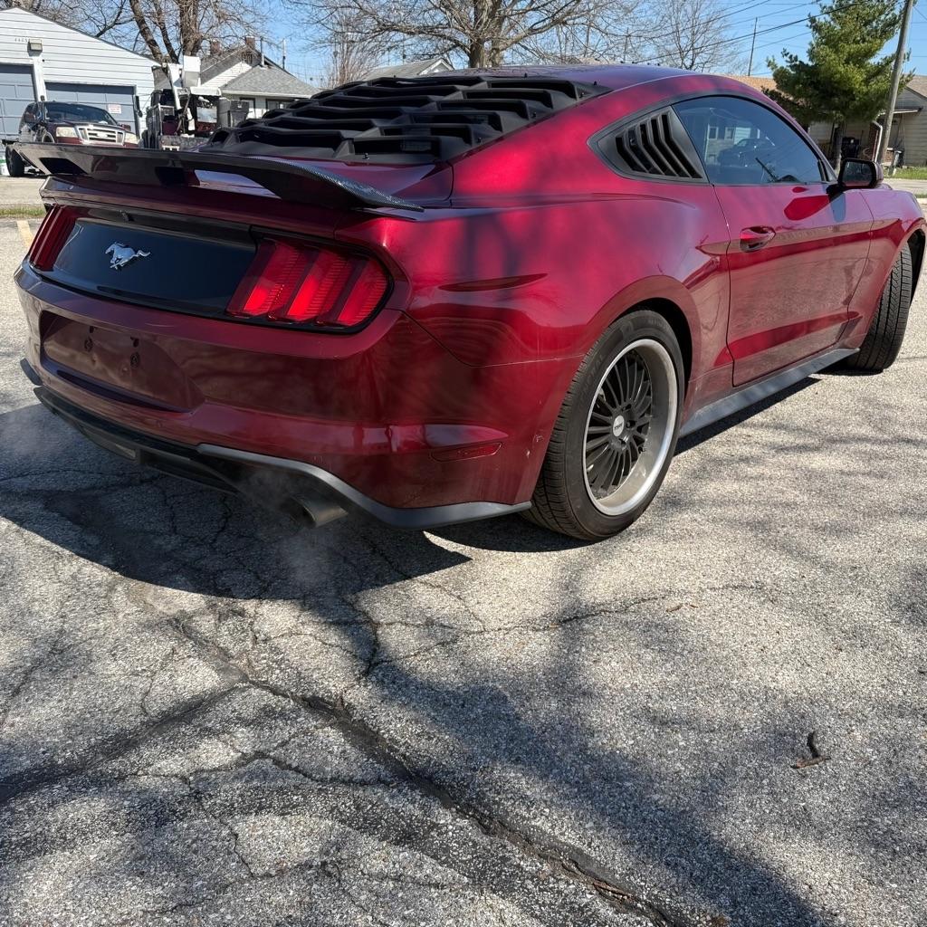 Ford Mustang EcoBoost Coupe 2017