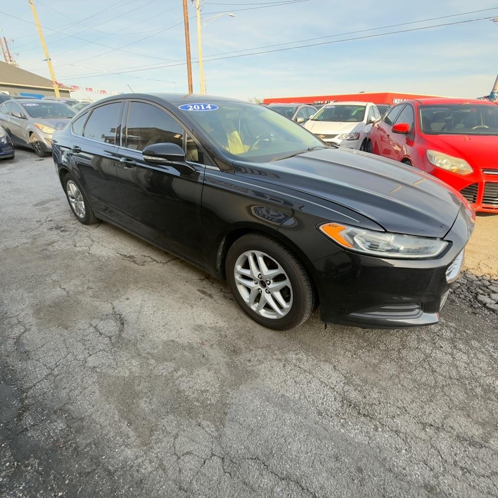 Ford Fusion SE 2014