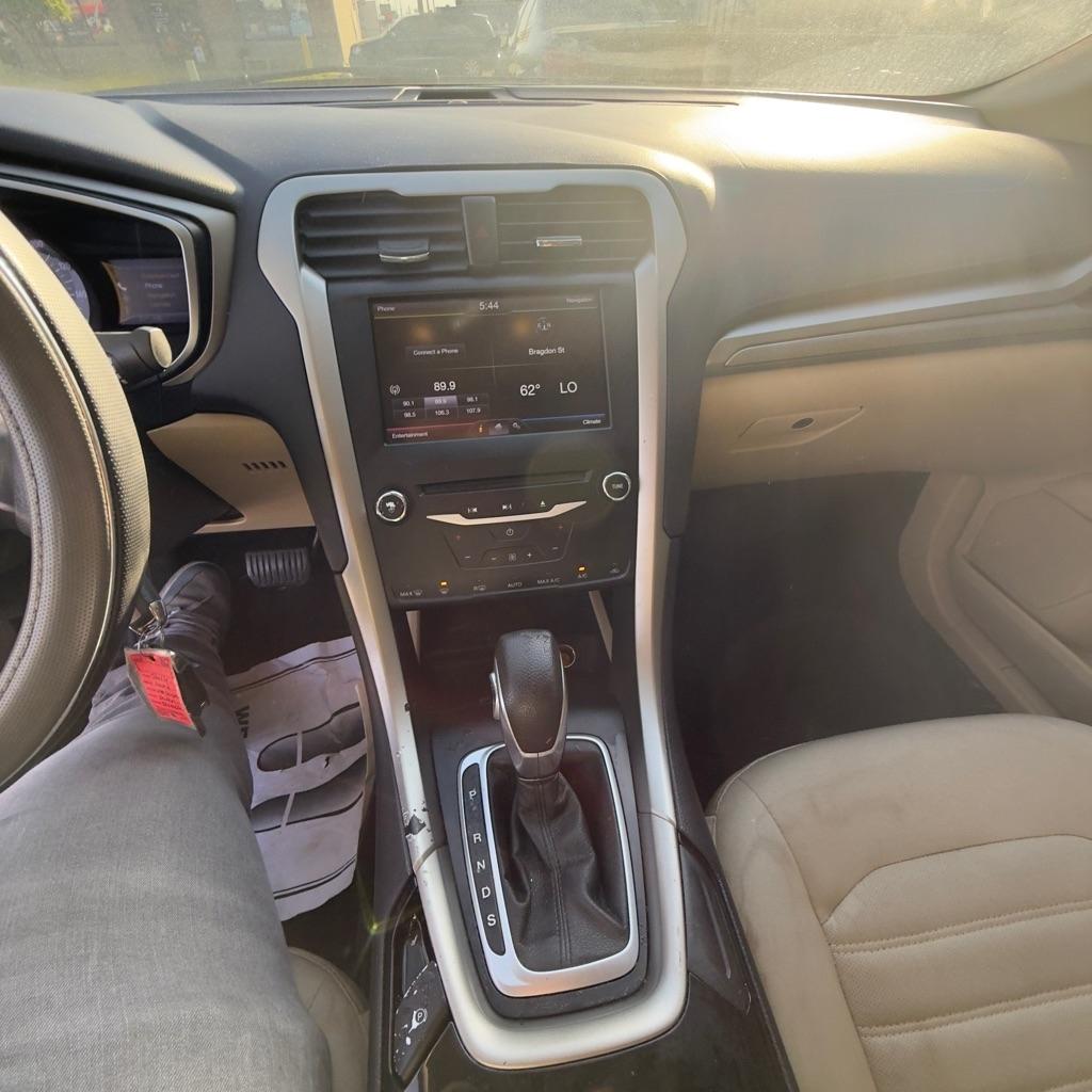 Ford Fusion SE 2014