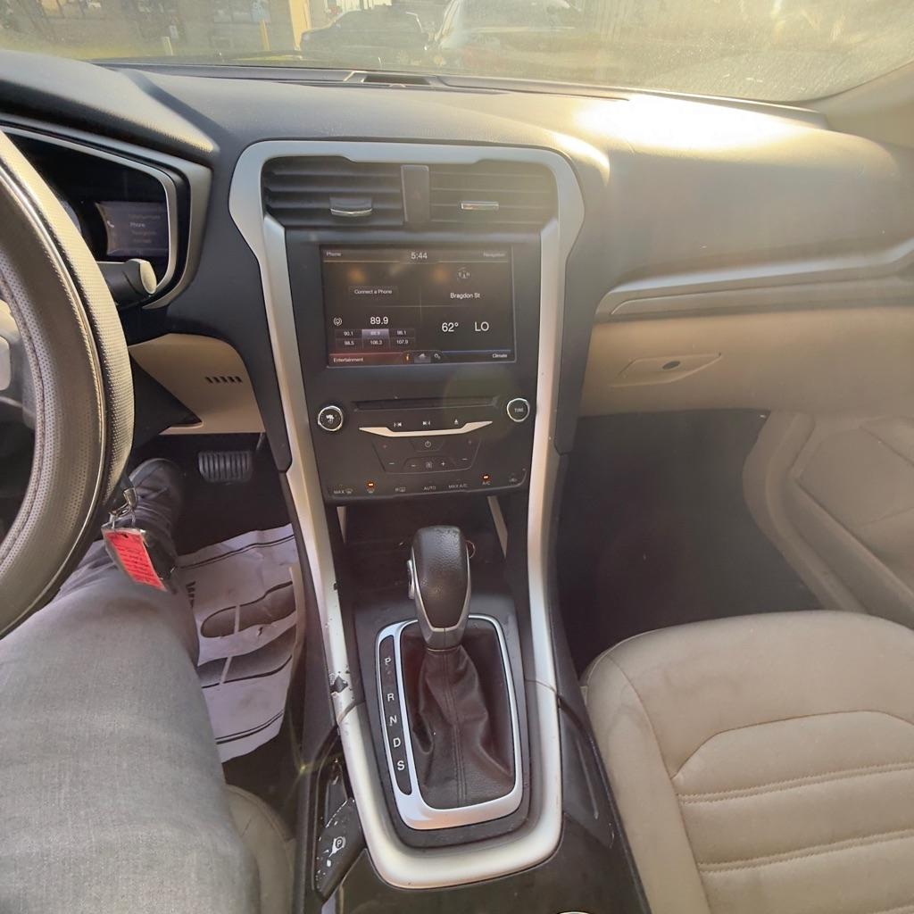 Ford Fusion SE 2014