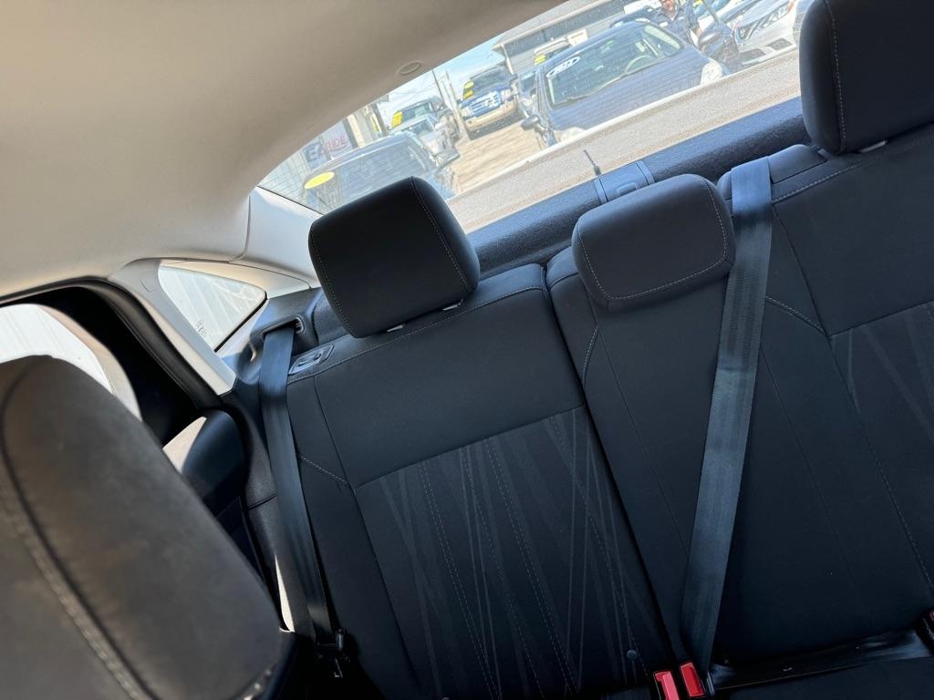 Ford Focus S Sedan 2017