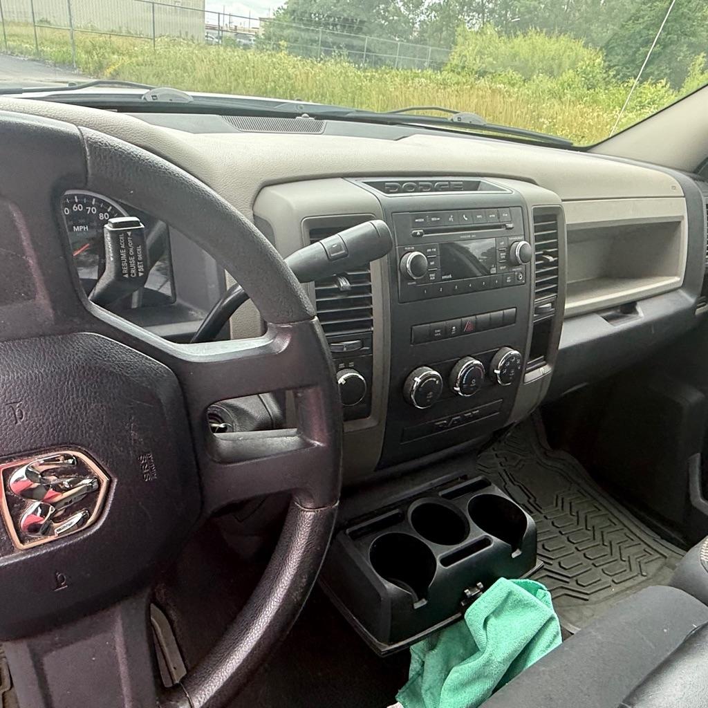 Dodge 1500 ST Quad Cab 4WD 2010